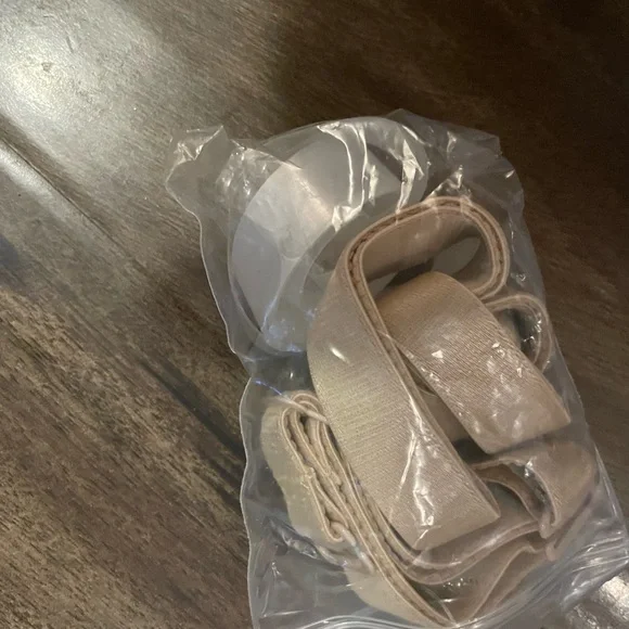 Cacique Strapless Bra - Beige🔥🔥🔥 - Picture 3 of 4